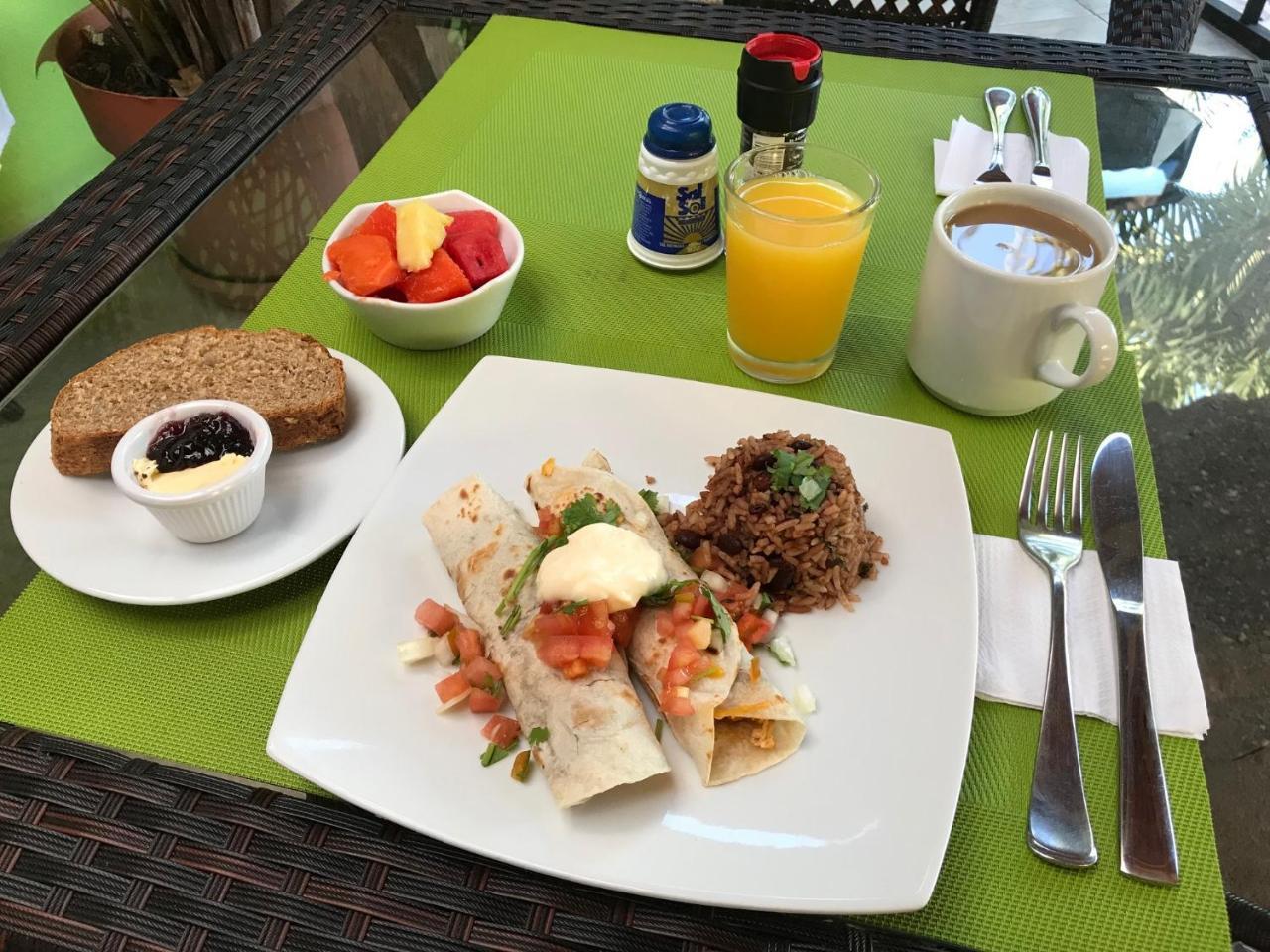 Tamarindo Village Hotel מראה חיצוני תמונה